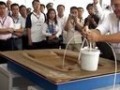 真空導入硅膠模工藝演示（1） (248播放)