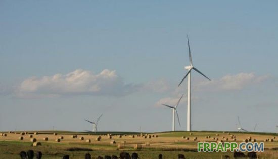 Fenton_Wind_Farm_Wide.jpg 微軟進(jìn)一步推動(dòng)綠色環(huán)保:為芝加哥數(shù)據(jù)中心簽訂20年風(fēng)能供電協(xié)議
